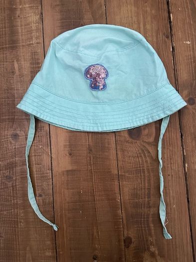 Bucket style summer hats for a girl