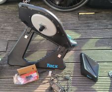 Garmin Tacx Neo 2T Hometrainer New