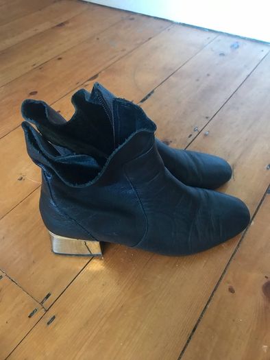 RIVER ISLAND - Black leather ankle boots
