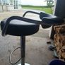 bar stools Image 4