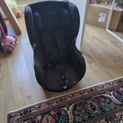 Maxi-cosi car chair
