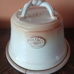 Kiltrea Pottery Cheese dome