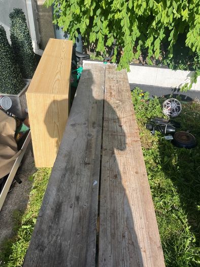 wooden bench