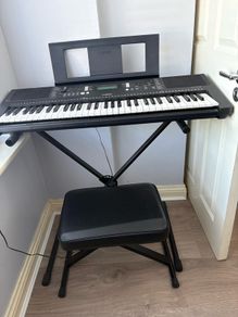 Yamaha Keyboard with Stand and stool