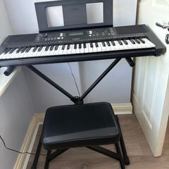 Yamaha Keyboard with Stand and stool