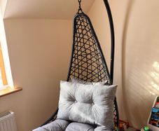 egg chair