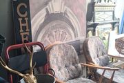 Retro, vintage, antiques - Lusk