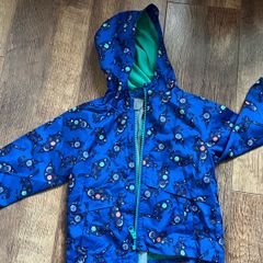 Boys rain jacket size 2-3