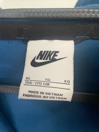 nike tech
