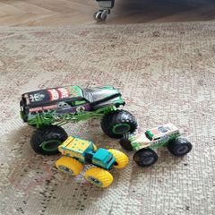 Monster Trucks