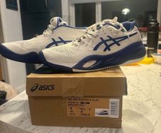 Asics tennis shoes