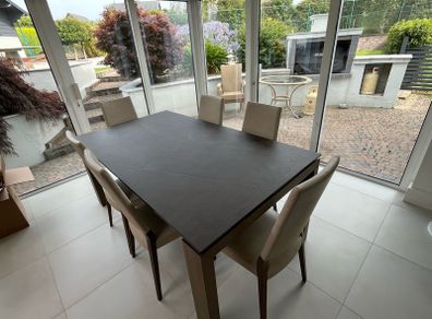 Dining Table & Chairs