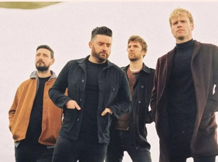 kodaline - Malahide Castle with parking
