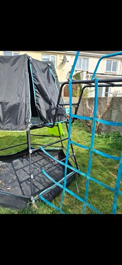 Garden climbing frame