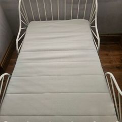 extendable bed from Ikea