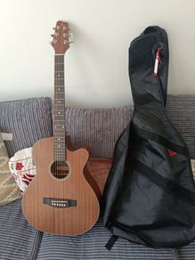 Acoustic Guitar
