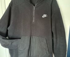 nike fleece top