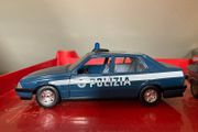 Alfa 75 Polizia Scale 1/24 by Burago
