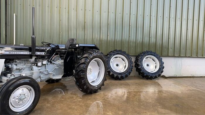 Massey 135 Wheels & Tyres BKT Agri Max