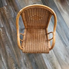 Kids wicker chair