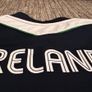 Republic of Ireland sleeveless Umbro training jersey top shirt football Image 5
