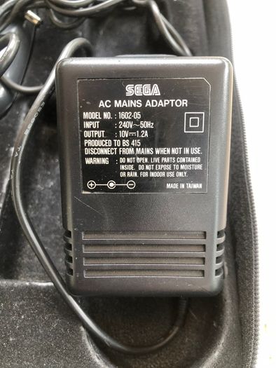 Sega Game Gear Inc Charger & Carry Case