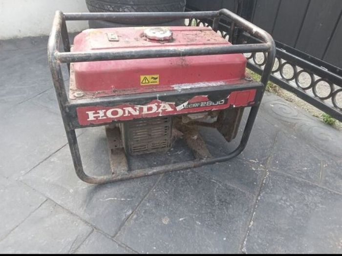 Honda ECM 2800 generator