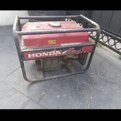 Honda ECM 2800 generator