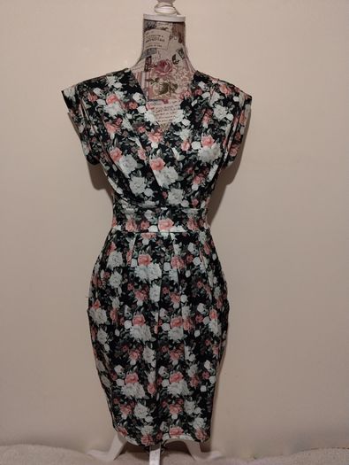 Qed London Floral Pocket Dress