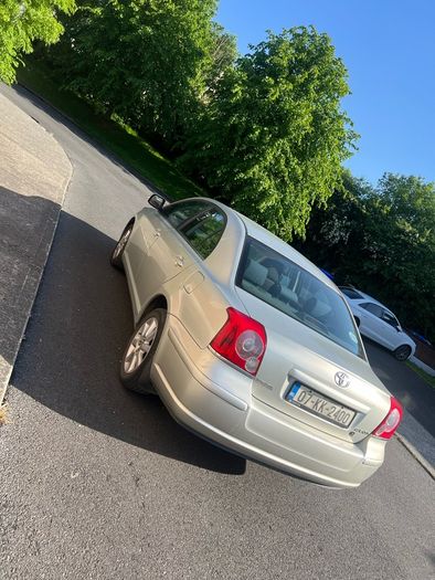 2007 Toyota Avensis Luna
