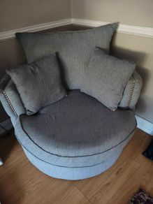 swivel chair