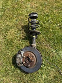 Nissan leaf passenger side complete shocks and knuckle