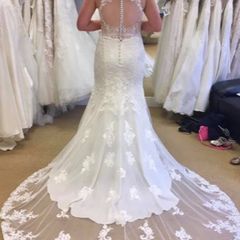 Beautiful Stella York wedding dress for sale