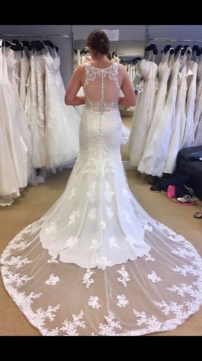 Beautiful Stella York wedding dress for sale