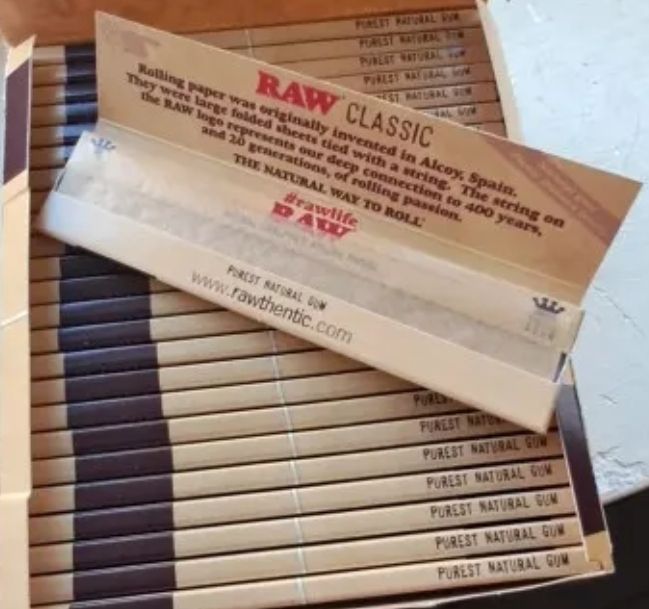 Raw Classic King Size Rolling Papers 1.50 4 and 1 free
