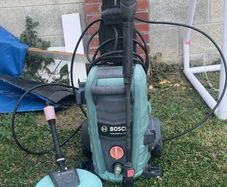 Bosch Universal Aquatek 135