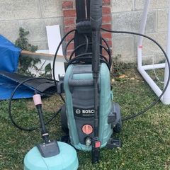 Bosch Universal Aquatek 135