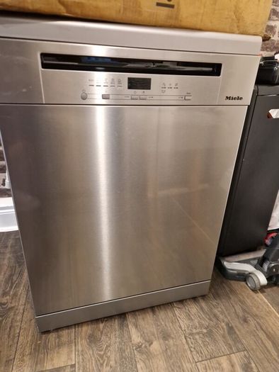 Silver Meile Dishwasher