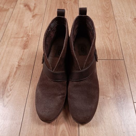 Ugg Wright Belted Dark Brown Suede Cross Strap Ankle Boots UK 7.5 / EU 40