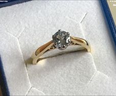New 18ct White & Yelow Gold Aquamarine Stone Ring