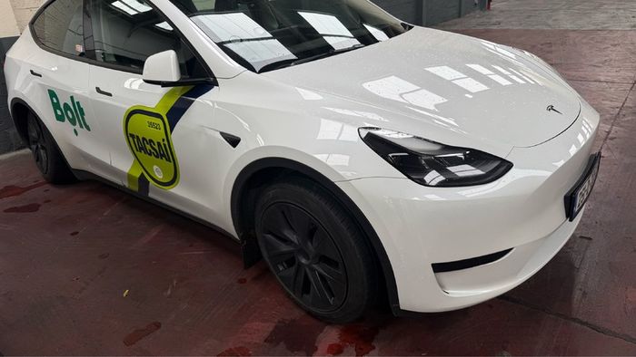 2025 taxi Tesla Model Y for rent