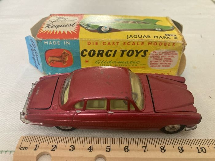 Corgi 238. Jaguar Mark X (10). With box. 1962/67
