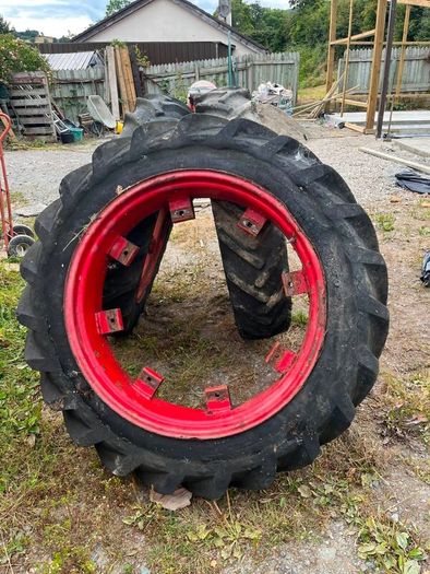Fordson major wheels