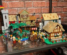 LEGO 10332 Medieval Town Square