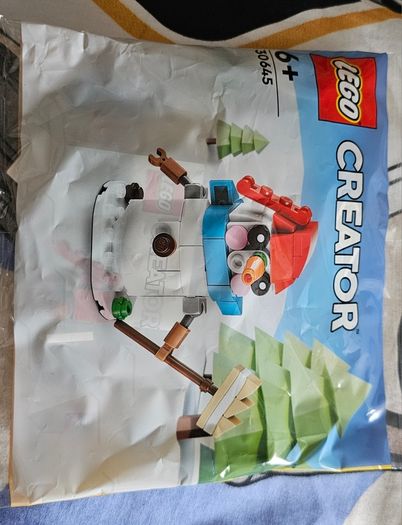 LEGO Christmas GWP Bundle