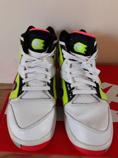 Nike Air Tech Challenge Hybrid Volt (2014) Size UK-8/EUR-42.5 653873-100 White/White-Volt-Hot Lava-2014