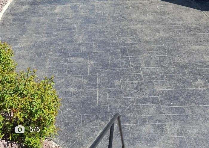 driveway sealer