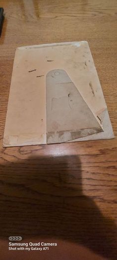 Guinness old vintage show card ,with old advertising,,good condition see pictures for condition,buyer collects or pays postage thank you,,take as is,  hard to come by,collectors item,only going up in value,