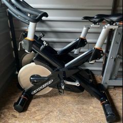 Sportop CB8500 spin bike 30kg flywheel