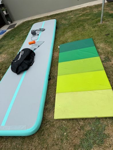 Air track mat
